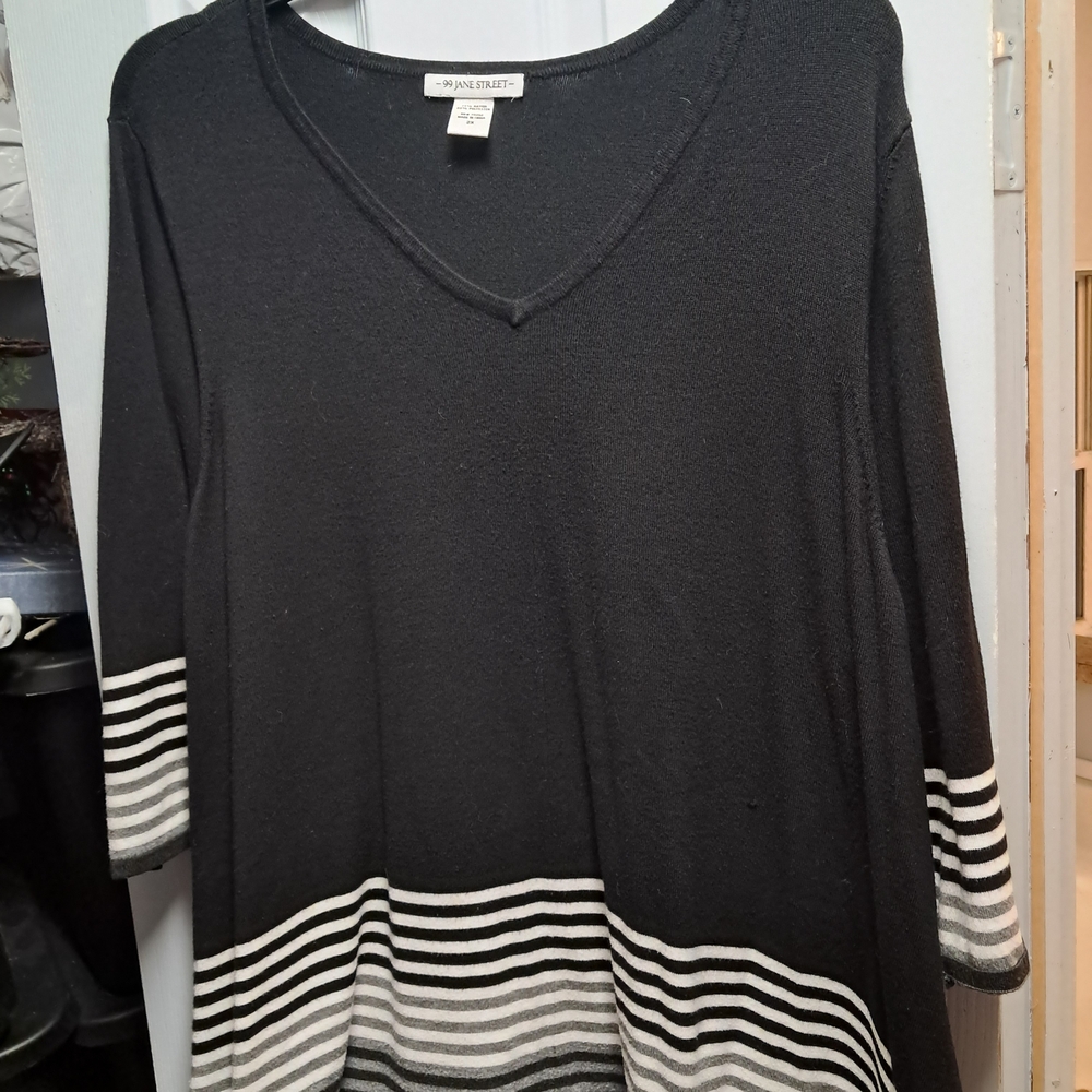 Anne Klein Black V-Neck Sweater